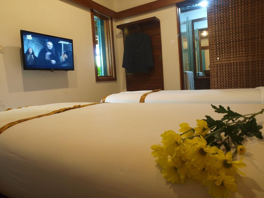 Flores Gallery Hotel Bandung Værelse billede