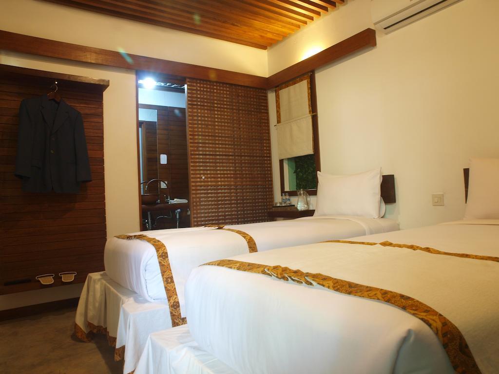 Flores Gallery Hotel Bandung Eksteriør billede