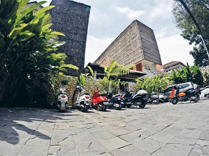Flores Gallery Hotel Bandung Eksteriør billede